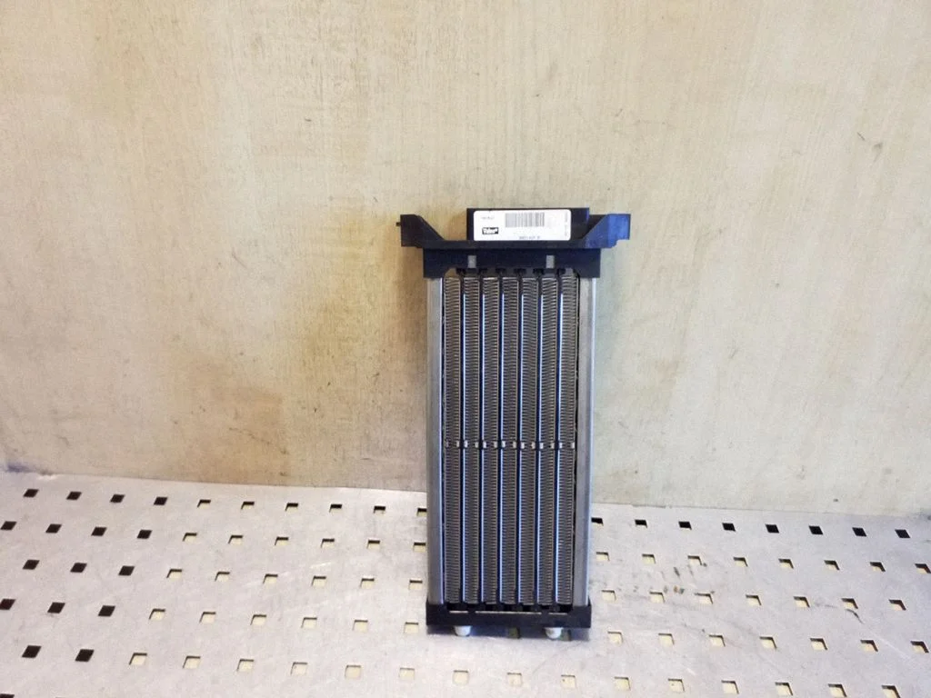 Elektriline salongi küttekeha radiaator – Audi A4 S4 B6 8E 8H (2001-2005)