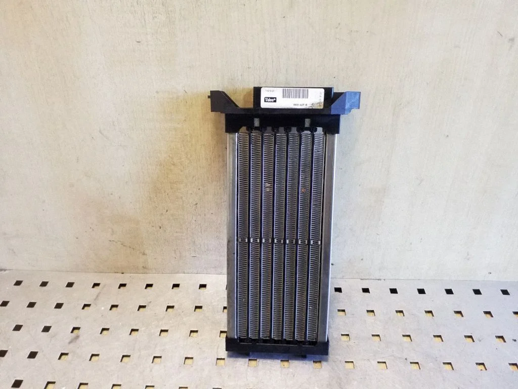 Elektriline salongi küttekeha radiaator 4B2819011