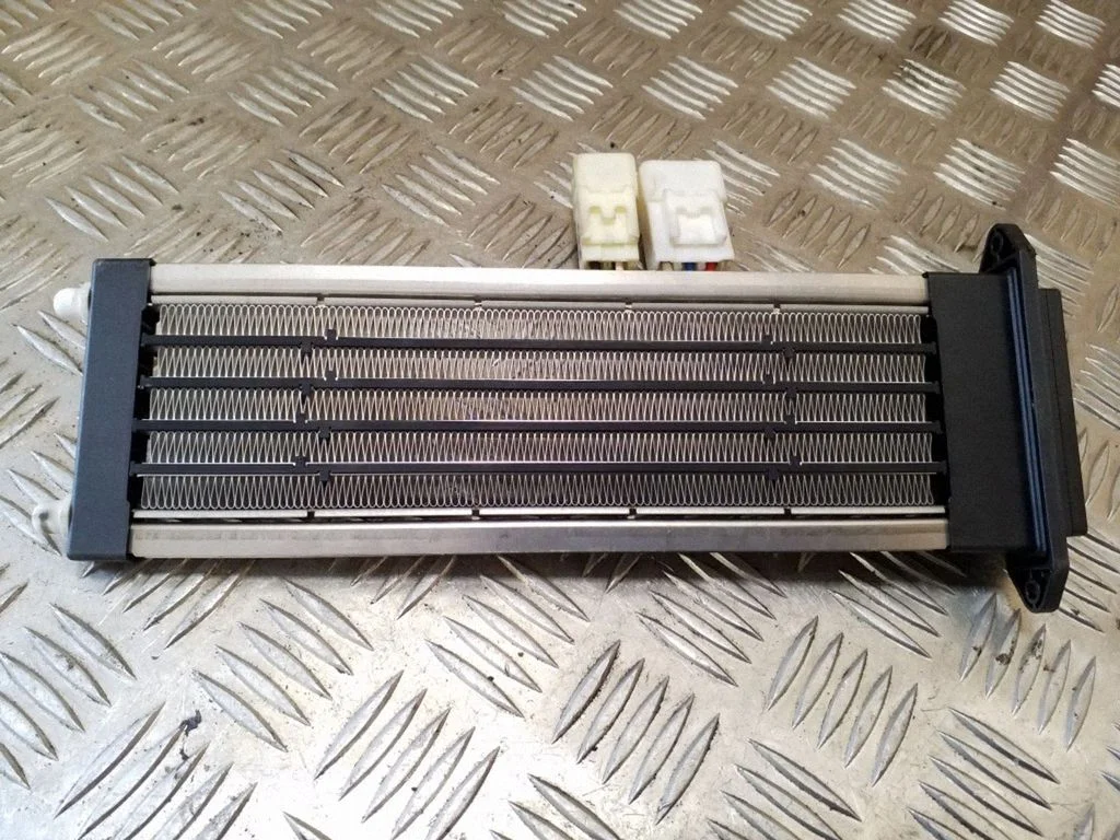 Elektriline salongi küttekeha radiaator – Mitsubishi Outlander (2001-2007)