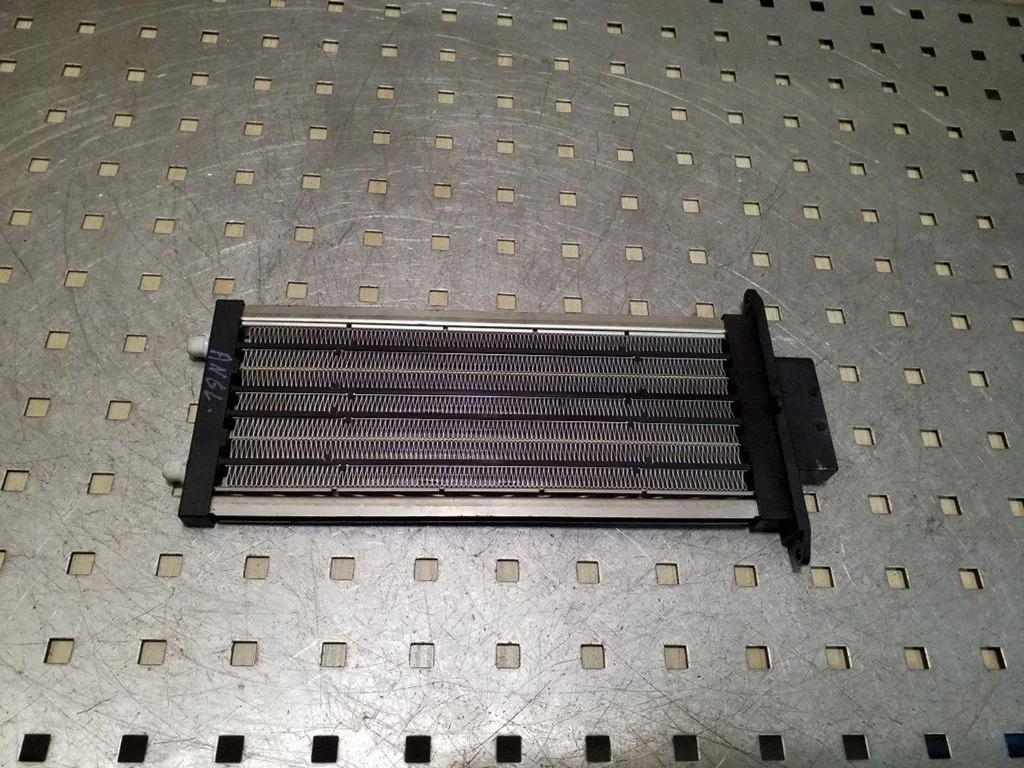 Elektriskais salona krāsniņas radiators
