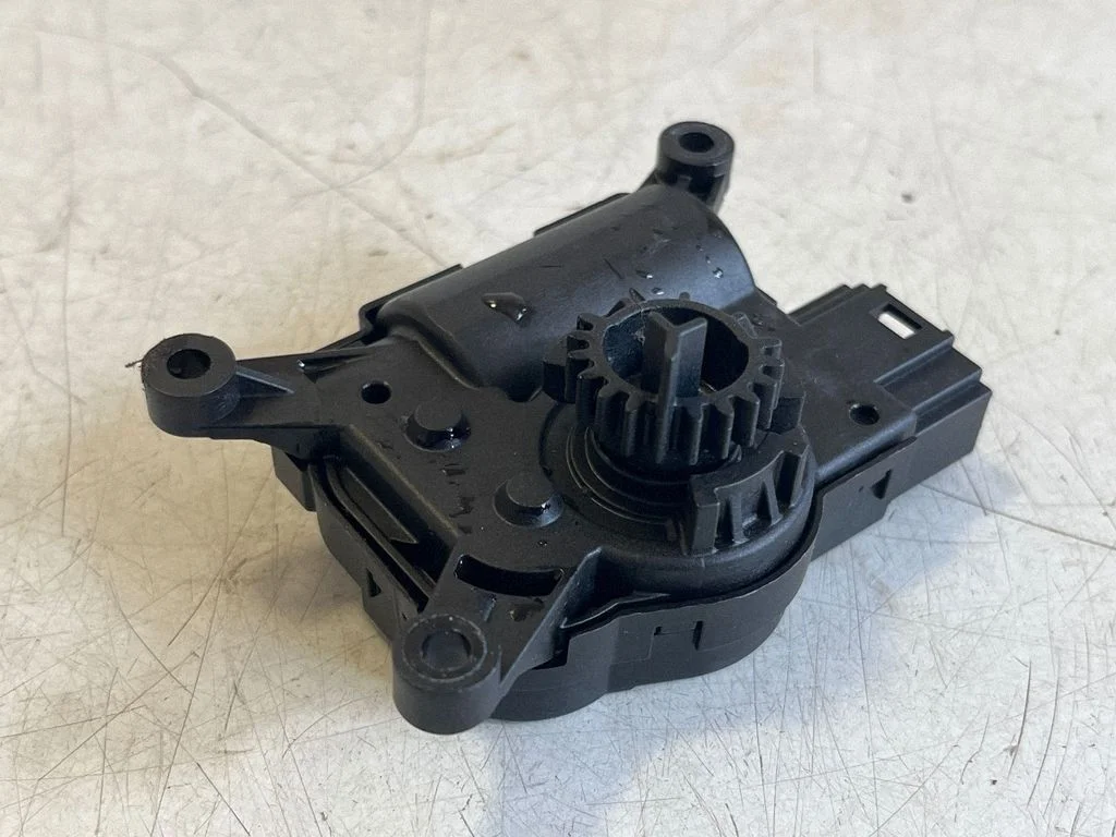 Air flap motor/actuator 2Q0907511G – Audi SQ2 GA (2017-)