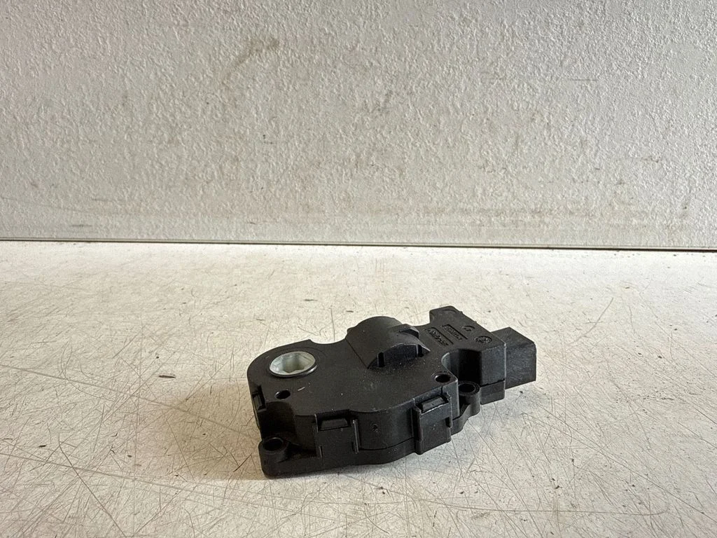 Gaisa aizvara motoriņš/aktuators 410475520