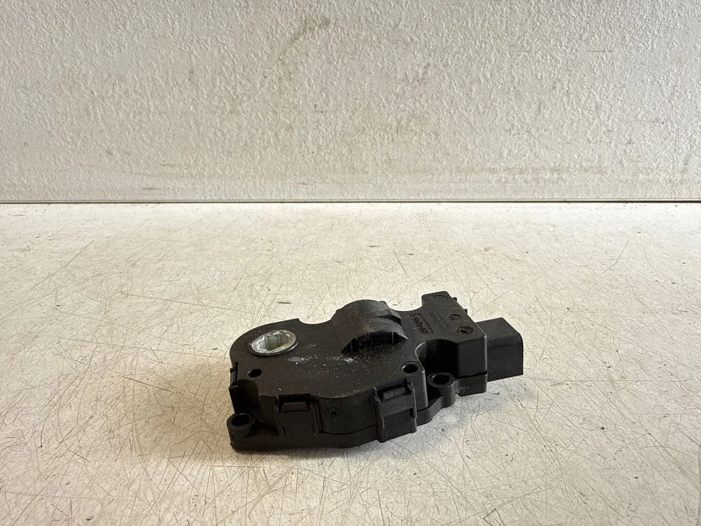Gaisa aizvara motoriņš/aktuators 410475522