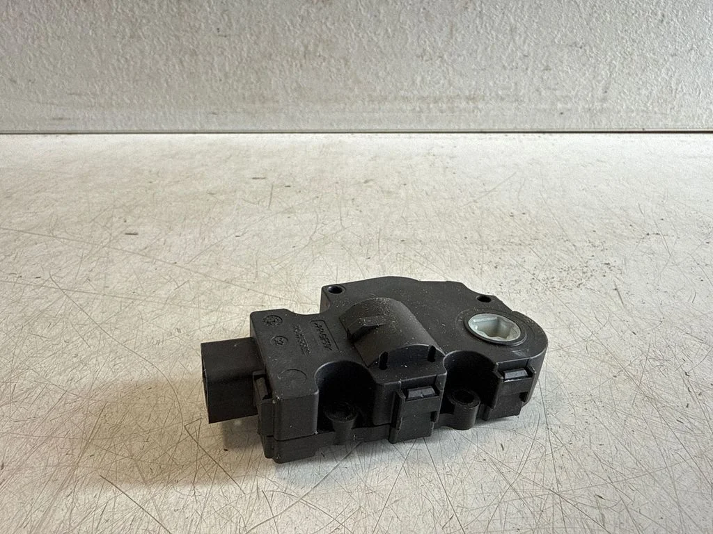 Gaisa aizvara motoriņš/aktuators 410475522