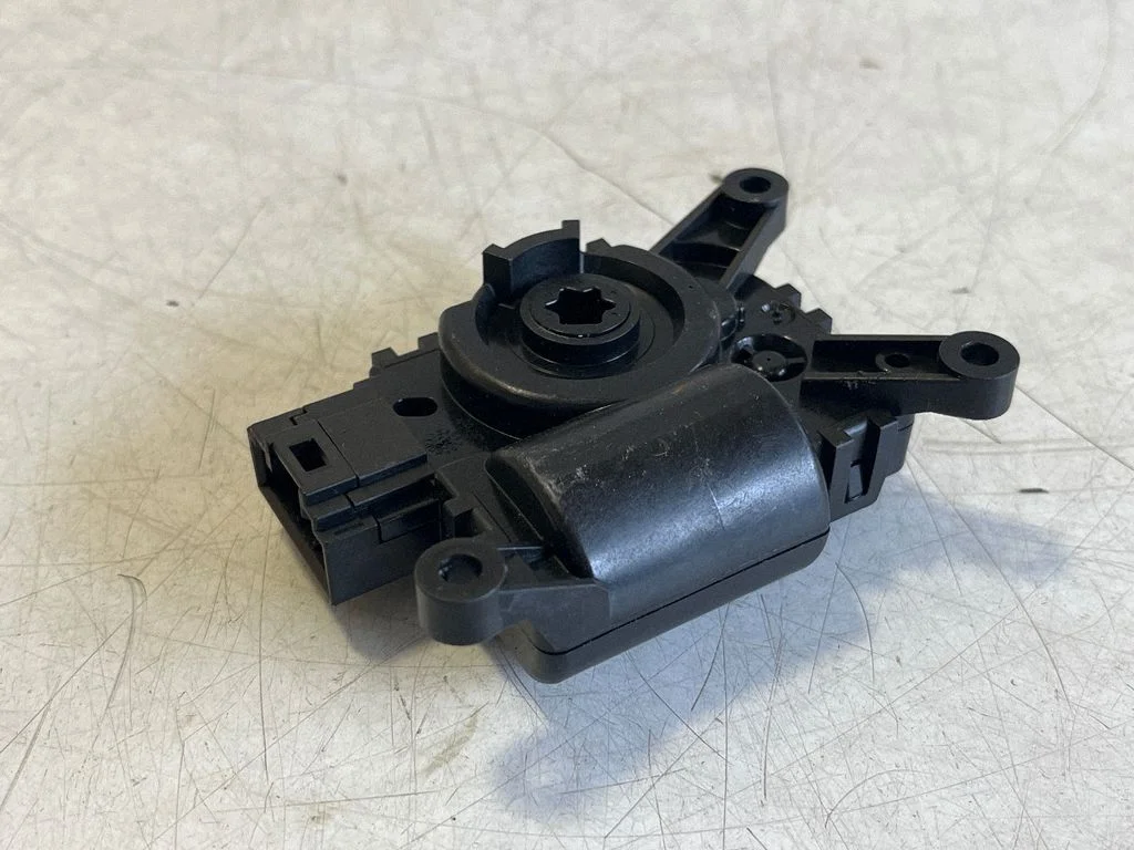 Air flap motor/actuator 5WA907511C