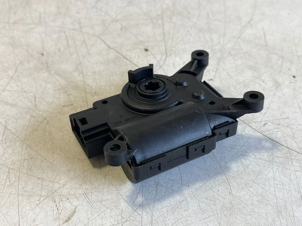 Air flap motor/actuator 2Q0907511G