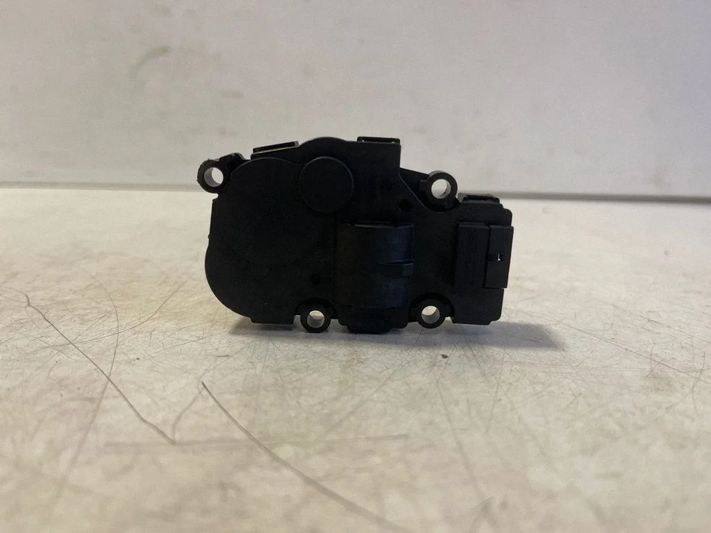 Gaisa aizvara motoriņš/aktuators T52579A