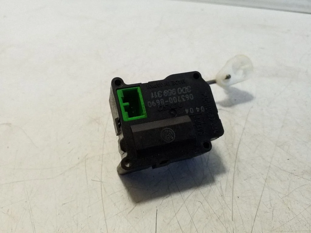 Air flap motor/actuator 3D0959311