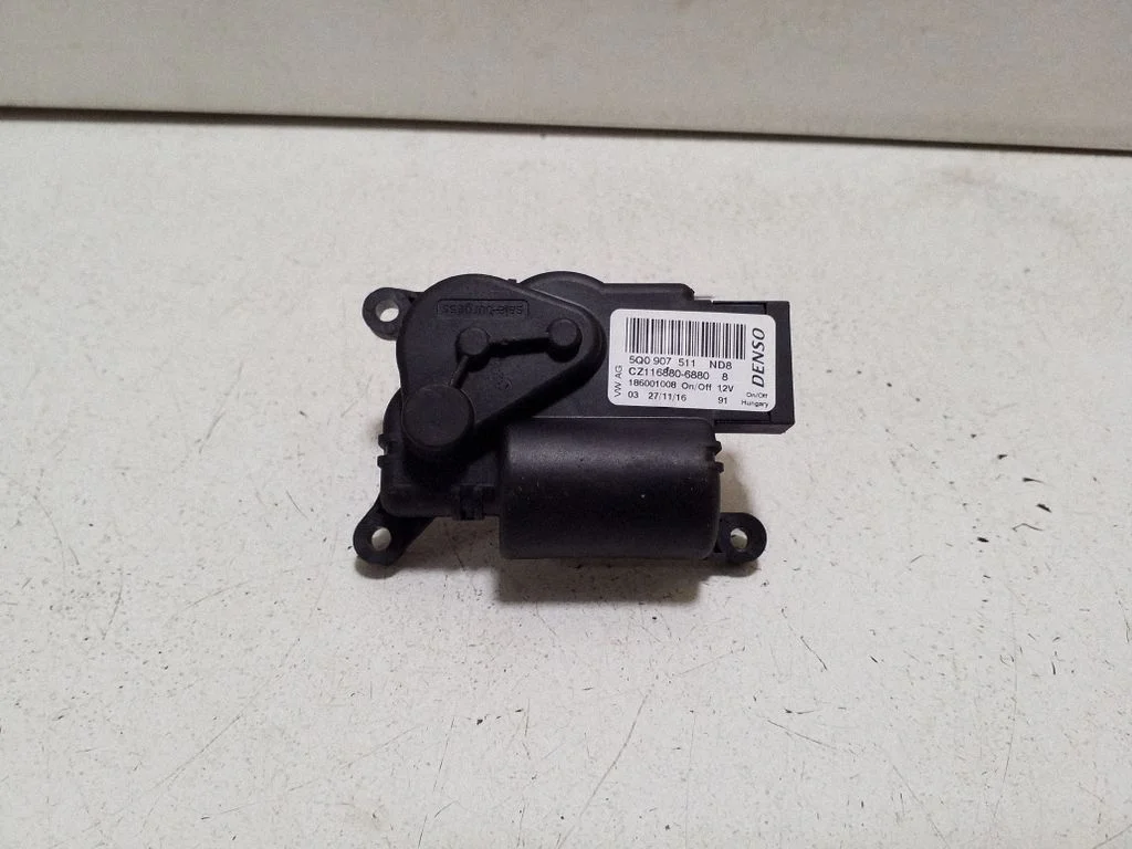 Air flap motor/actuator 5Q0907511
