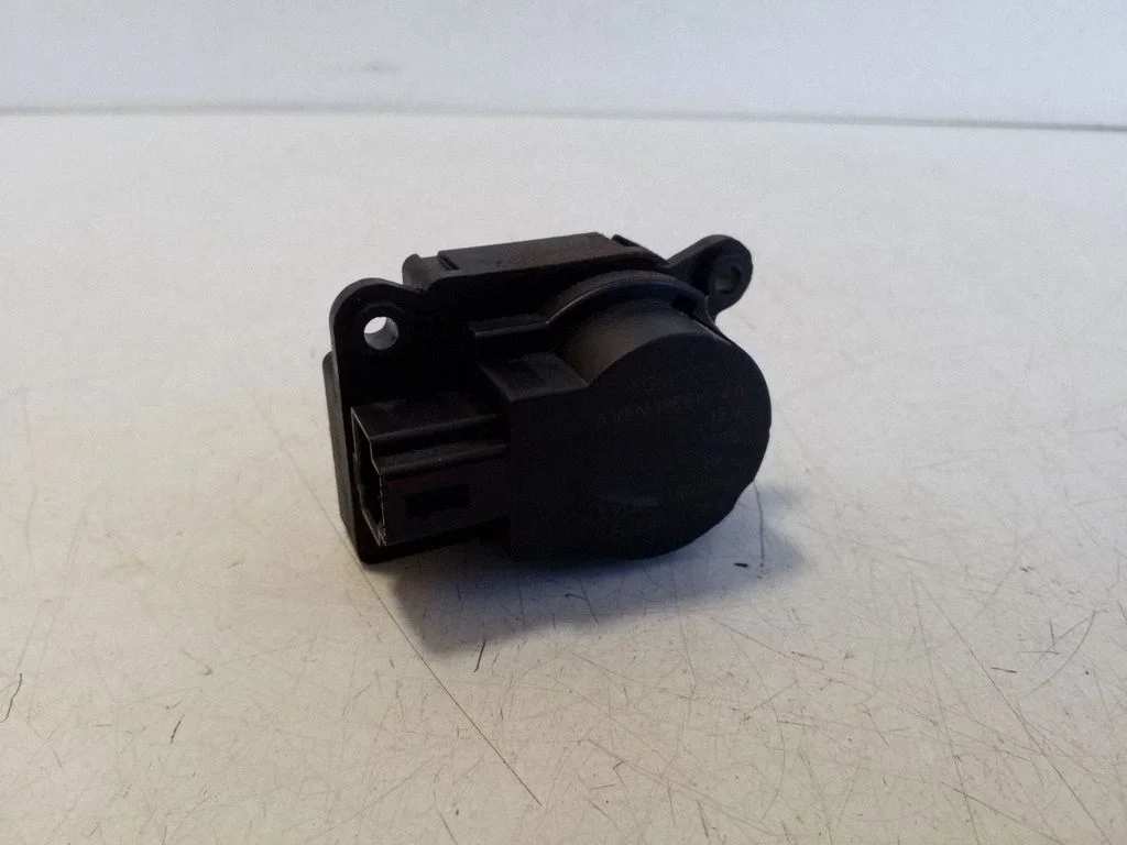 Air flap motor/actuator AV6N19E616AA