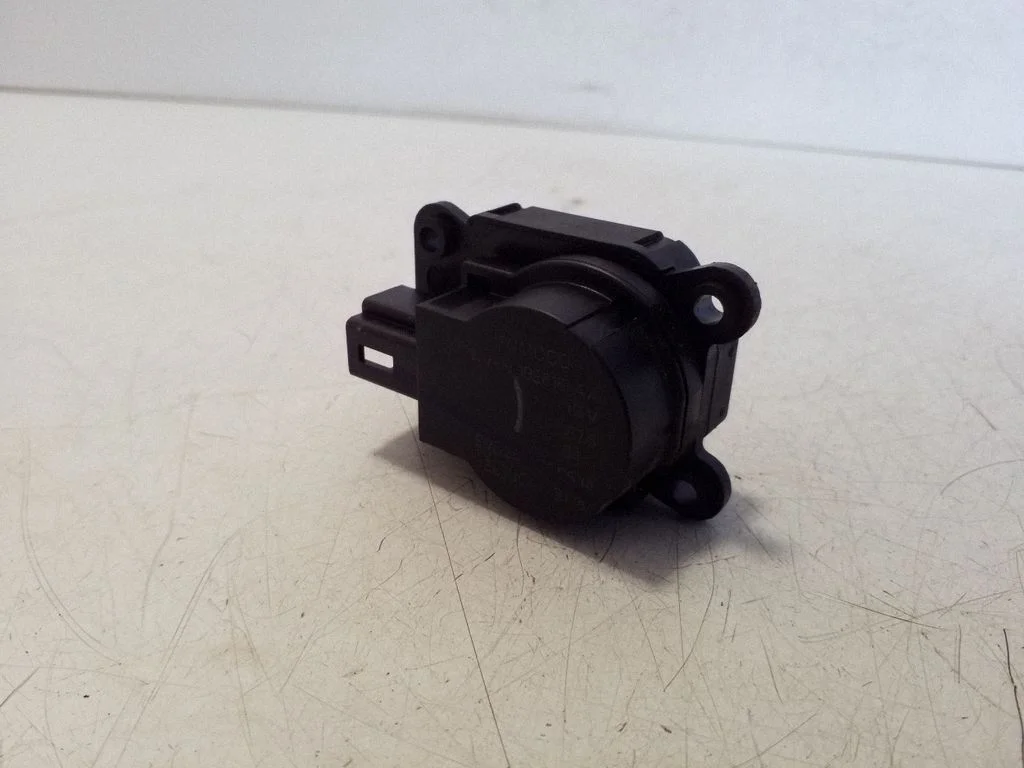 Air flap motor/actuator AV6N19E616