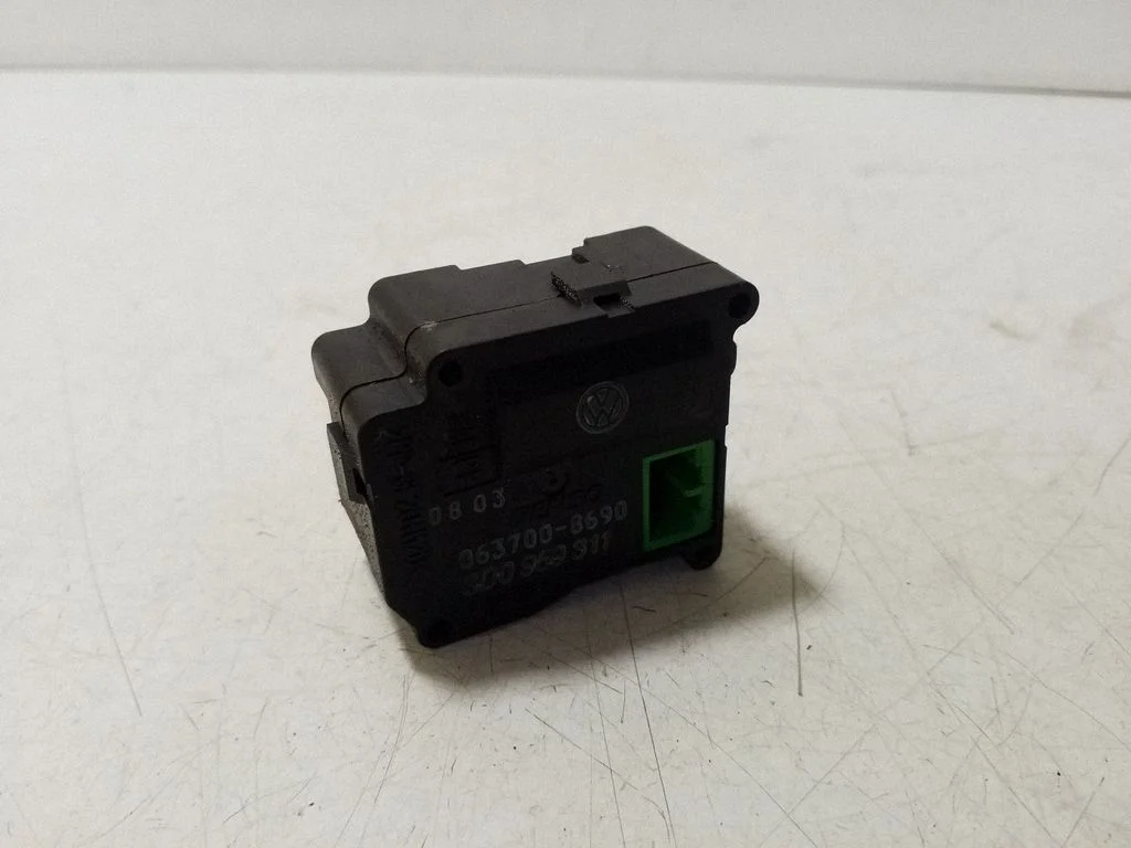 Air flap motor/actuator 3D0959311