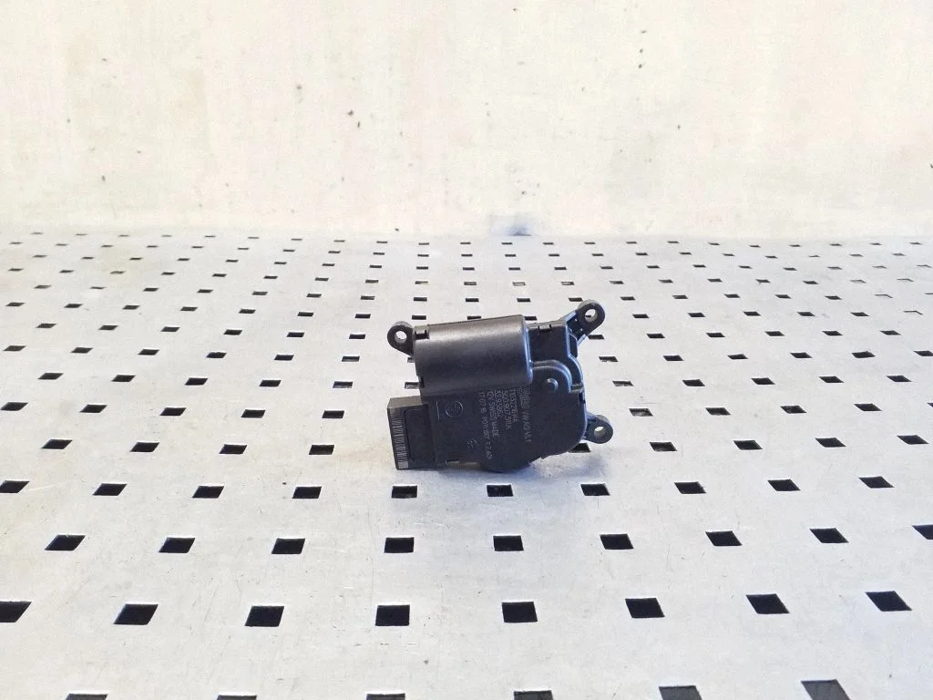 Air flap motor/actuator 5Q0907511K