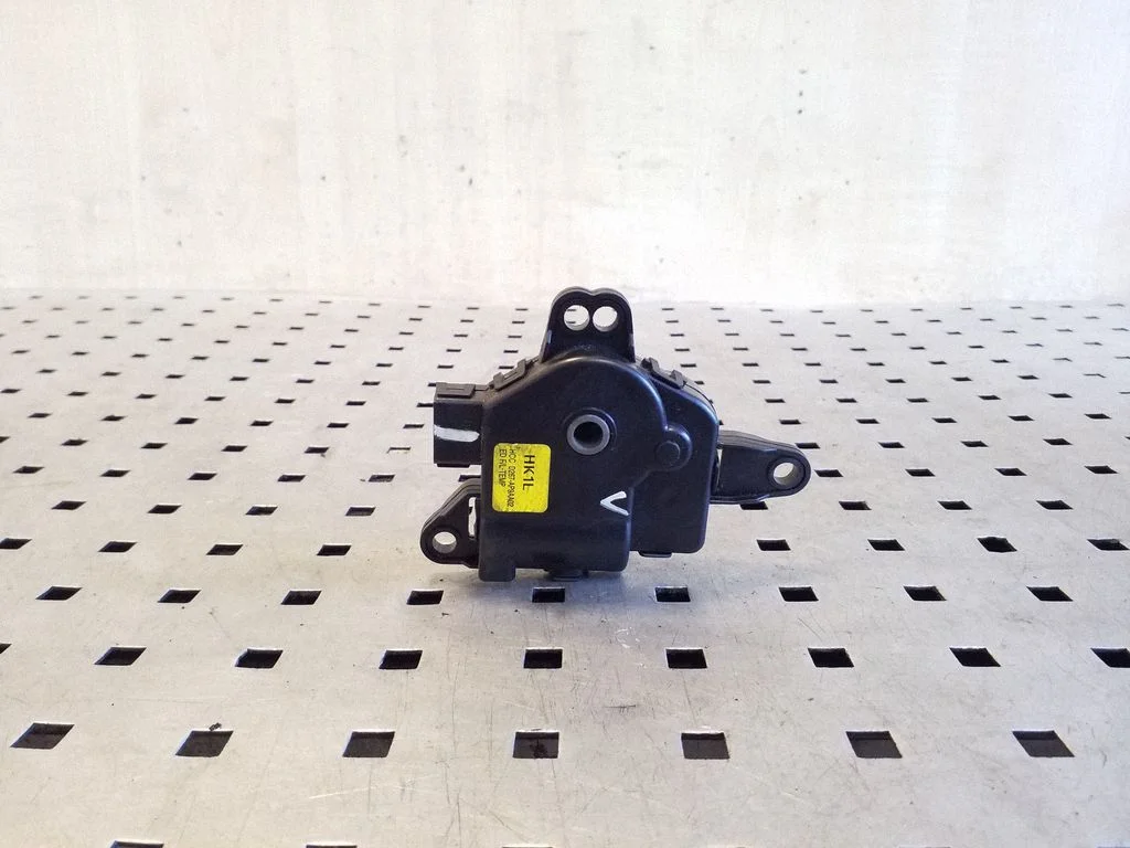 Air flap motor/actuator D267AP9AA02