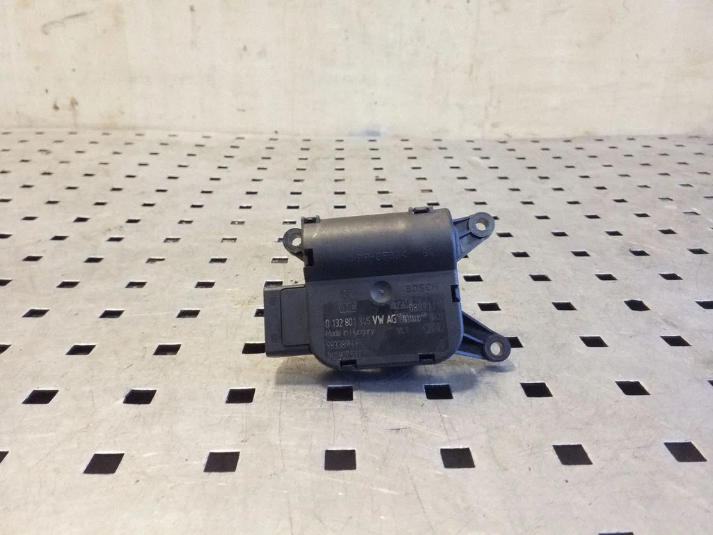 Air flap motor/actuator 1K0907511
