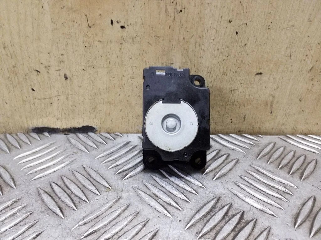 Õhuklapi mootor / ajam – Nissan Juke I F15 (2010-2018)