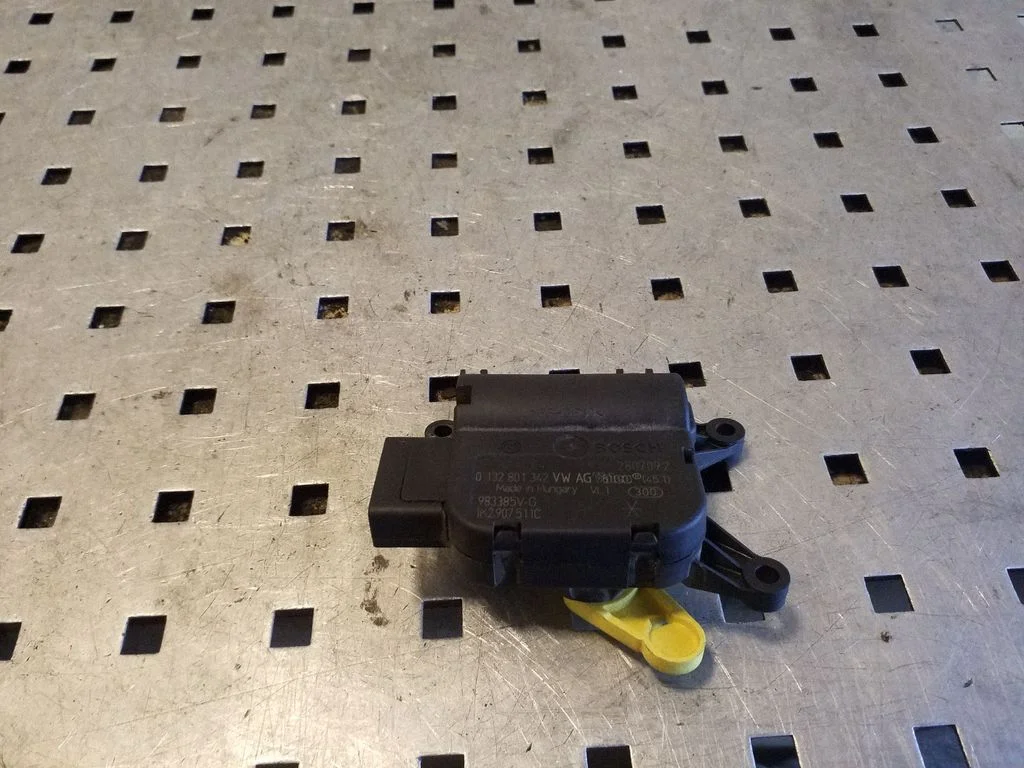 Air flap motor/actuator 1K2907511C