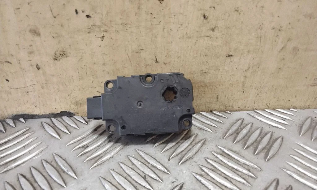 Air flap motor/actuator CZ1139300855ND8 – Audi A8 S8 D4 4H (2010-2016)