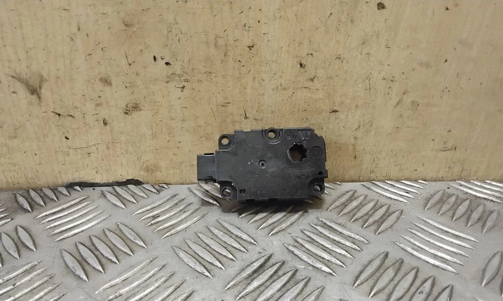 Air flap motor/actuator CZ1139300855ND8 – Audi A8 S8 D4 4H (2010-2016)