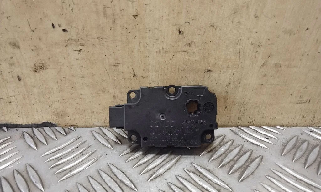 Air flap motor/actuator CZ1139300855ND8 – Audi A8 S8 D4 4H (2010-2016)