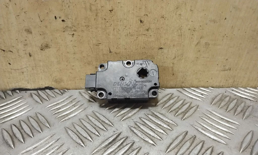 Air flap motor/actuator CZ1139300855ND8 – Audi A8 S8 D4 4H (2010-2016)