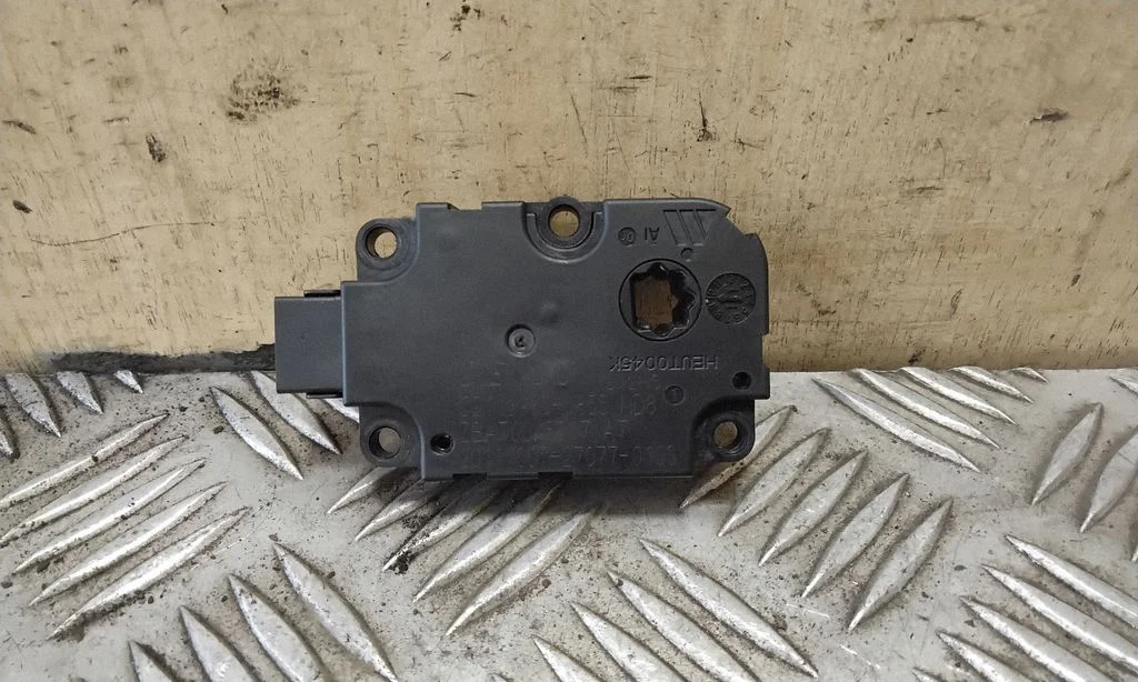 Air flap motor/actuator CZ1139300855ND8 – Audi A8 S8 D4 4H (2010-2016)