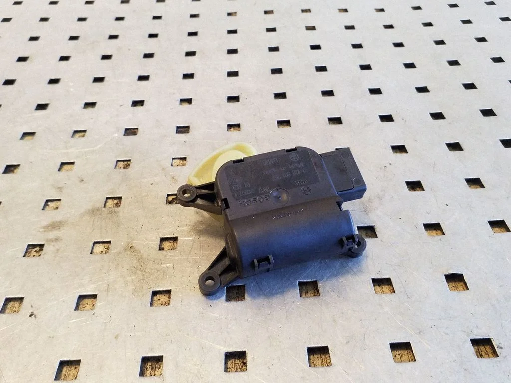 Air flap motor/actuator 0132801357