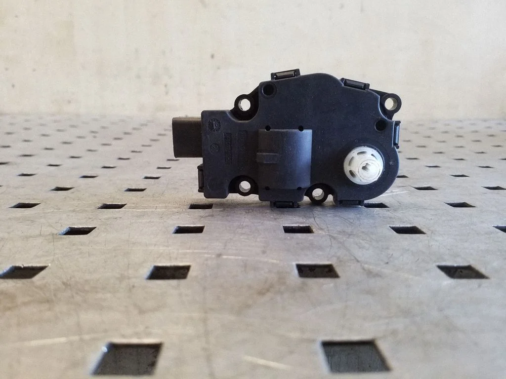 Air flap motor/actuator 410475520
