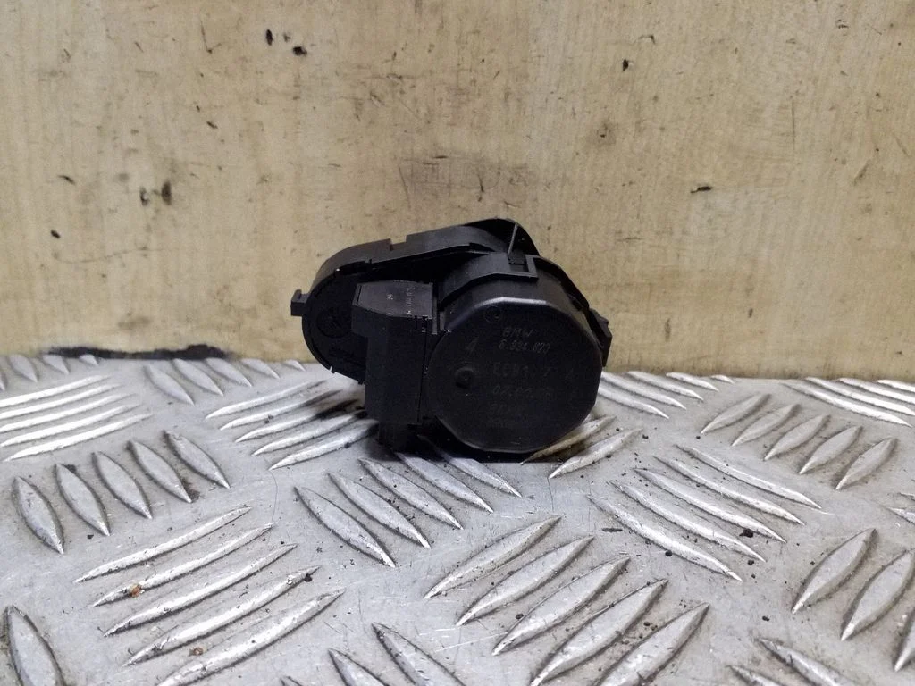 Air flap motor/actuator 6934823