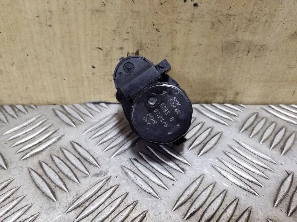 Air flap motor/actuator 6934825