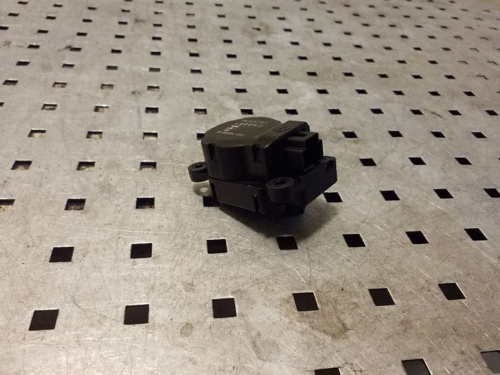 Air flap motor/actuator 3M5H19E616AB
