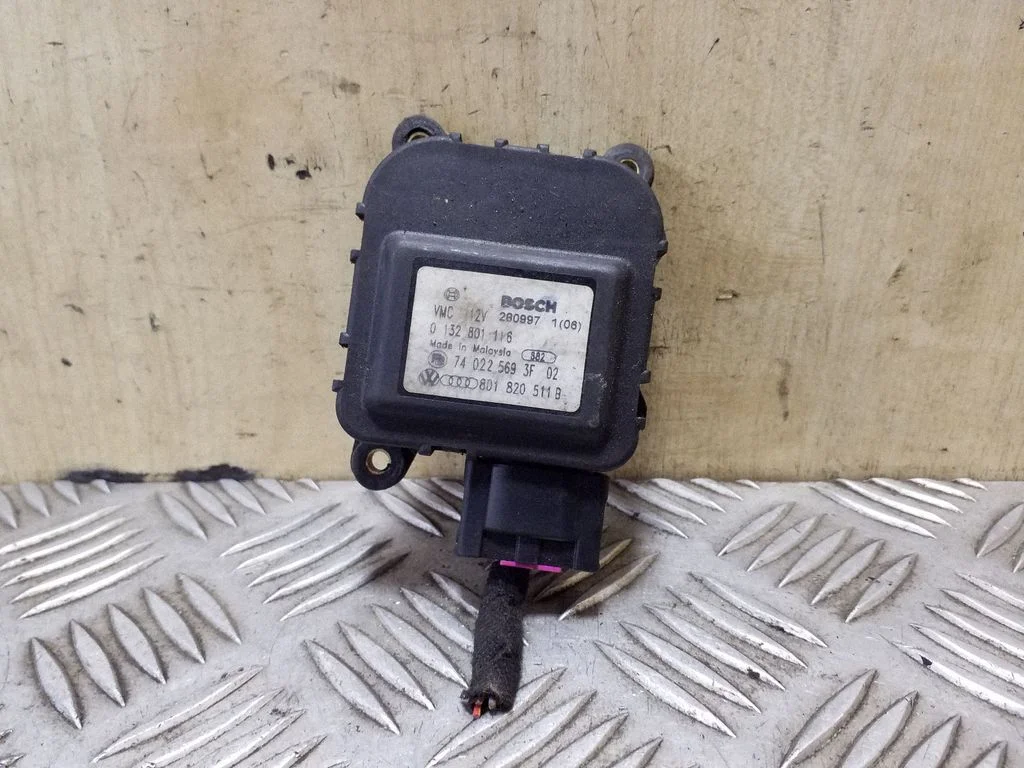 Gaisa aizvara motoriņš/aktuators 0132801116
