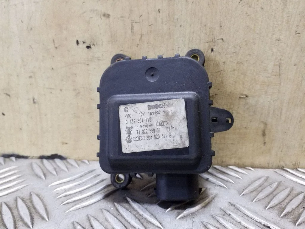 Gaisa aizvara motoriņš/aktuators 0132801116