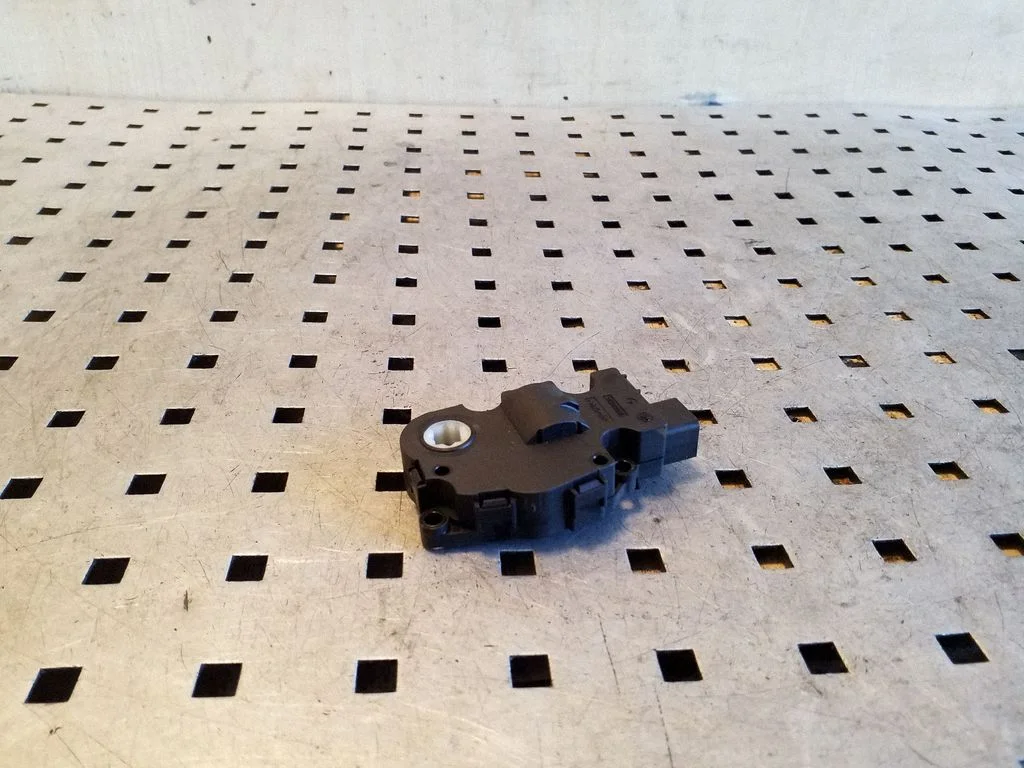Air flap motor/actuator 410475520