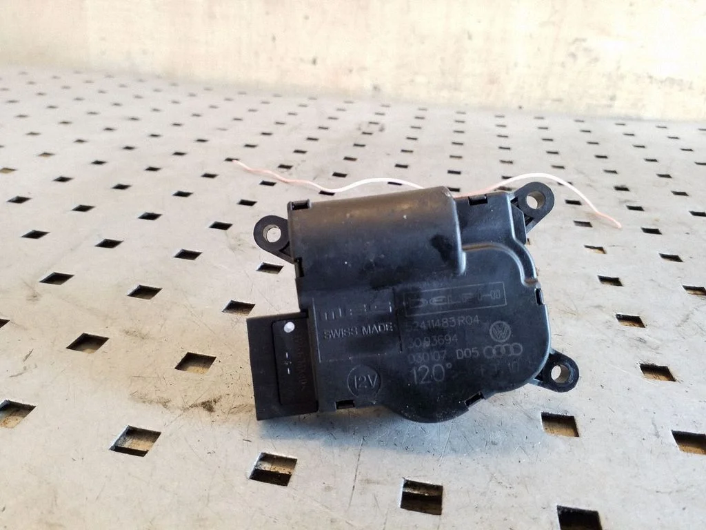 Õhuklapi mootor / ajam 52411483 – Audi Q7 4L (2005-2015)