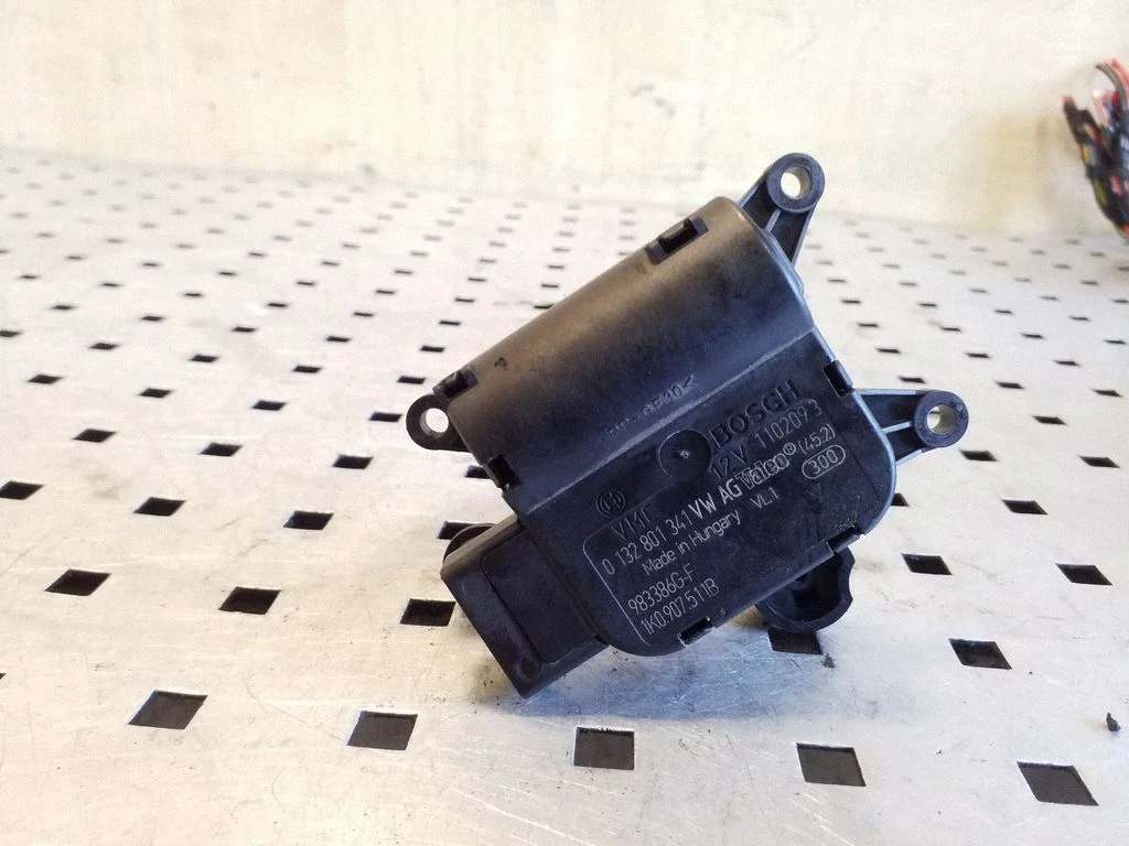 Air flap motor/actuator 1K0907511B