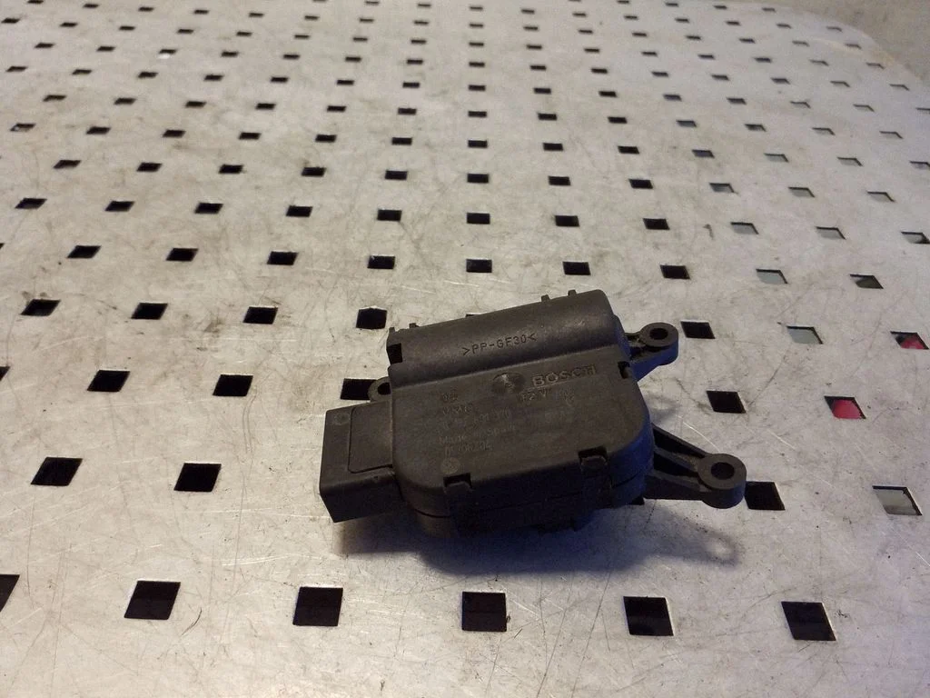 Air flap motor/actuator 0132801370