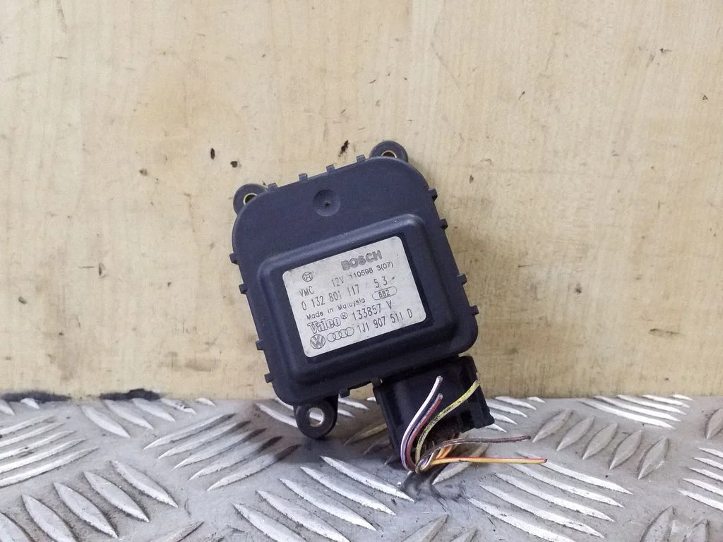 Air flap motor/actuator 0132801117