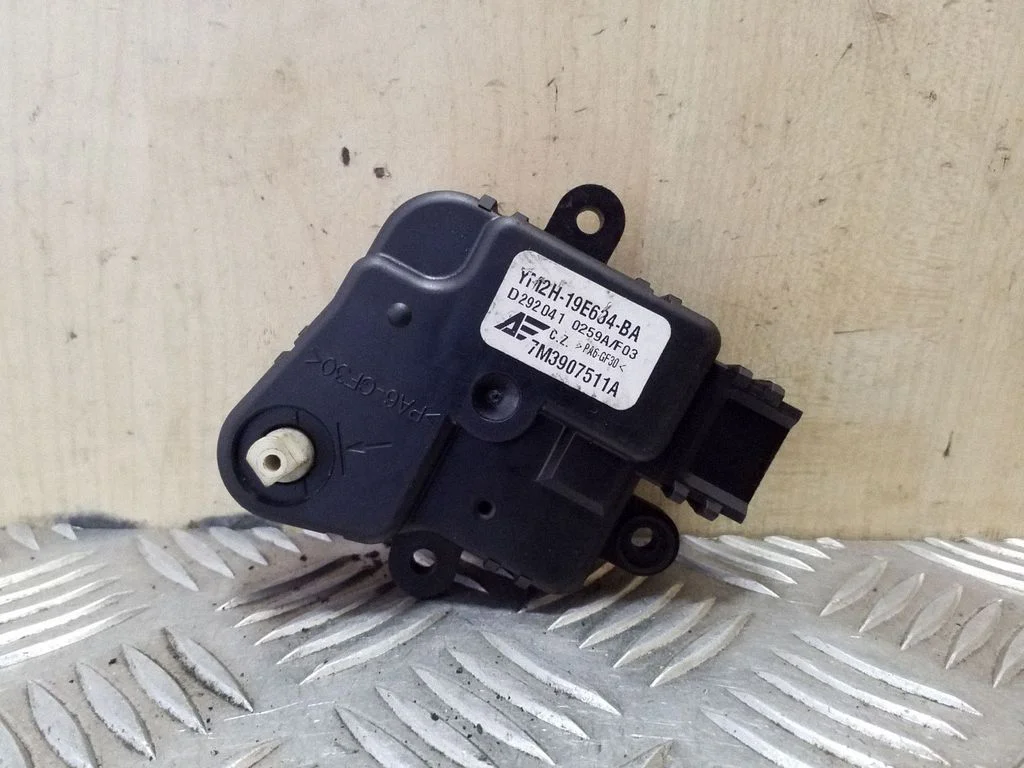 Õhuklapi mootor / ajam 7M3907511A