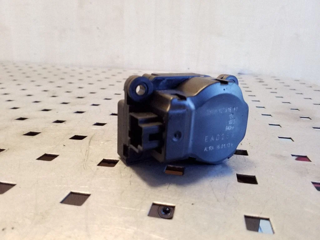 Air flap motor/actuator 3M5H19E616AB