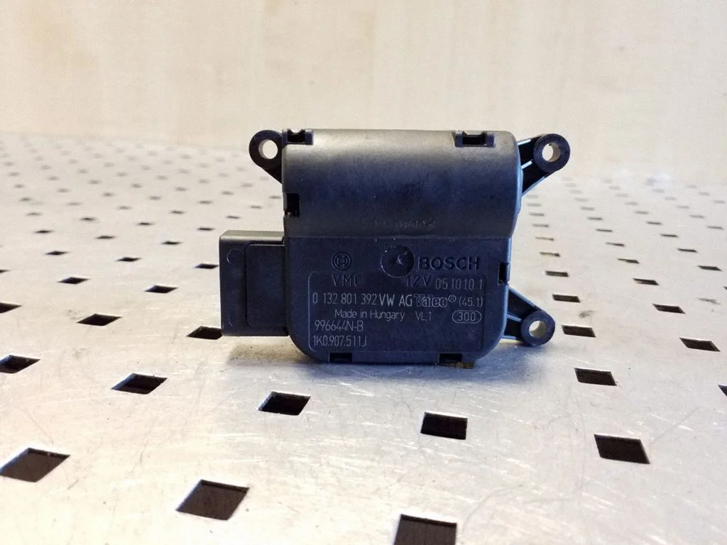 Õhuklapi mootor / ajam 1K0907511J