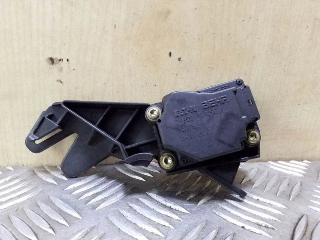 Air flap motor/actuator 74935CREC