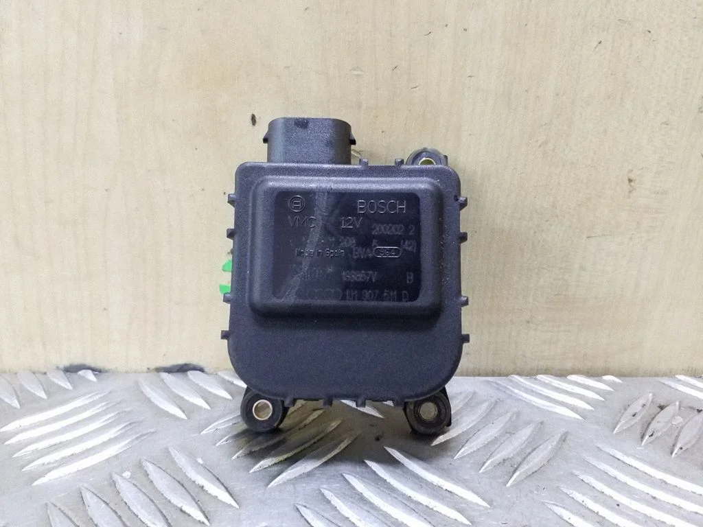 Gaisa aizvara motoriņš/aktuators 0132801209