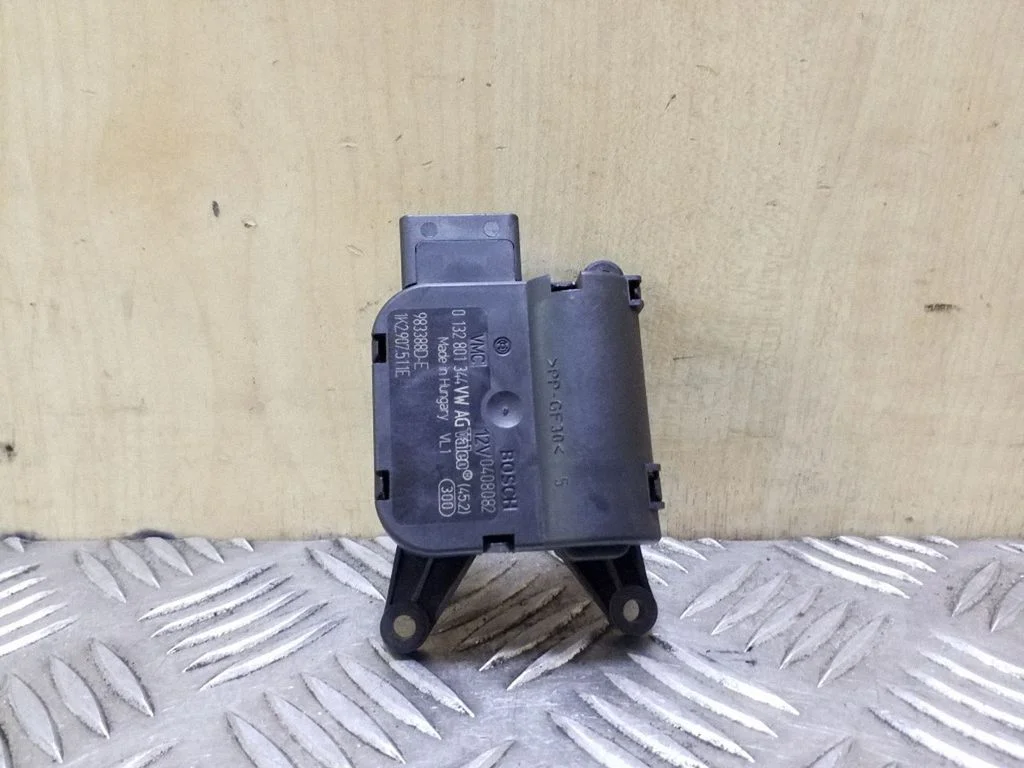 Air flap motor/actuator – Volkswagen Passat CC (2008-2016)