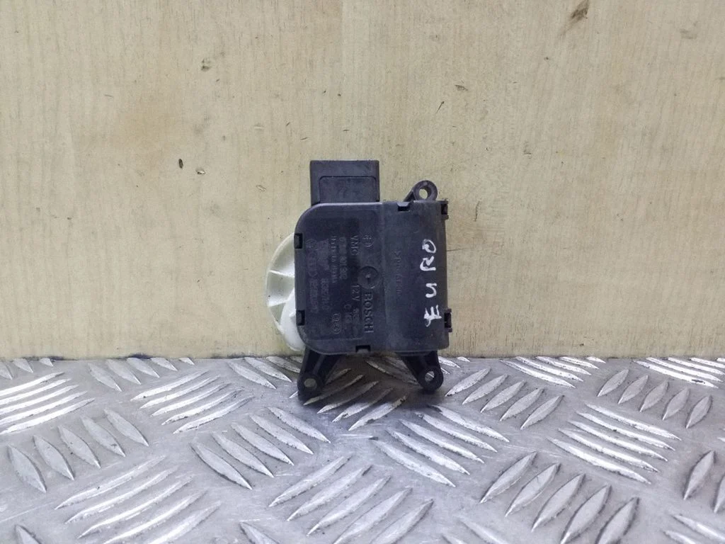 Air flap motor/actuator 8E1820511C