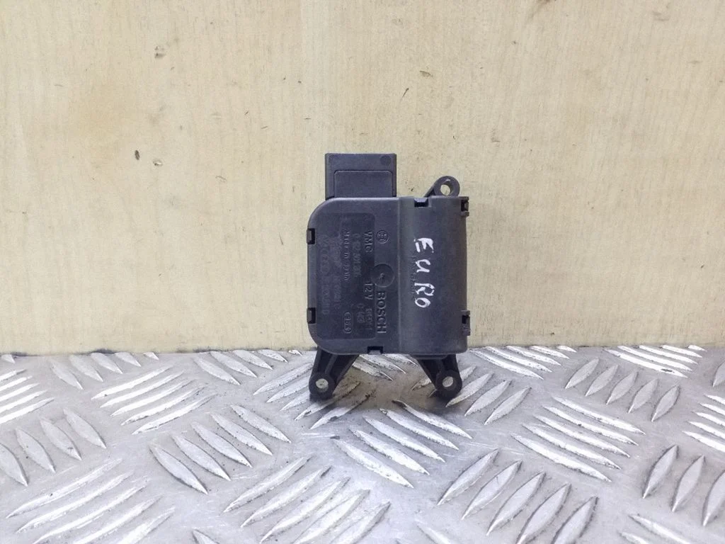 Air flap motor/actuator 8E1820511D