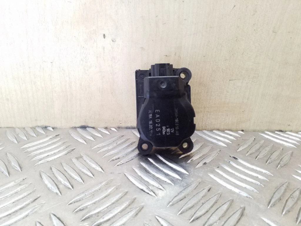 Õhuklapi mootor / ajam 3M5H19E616AB