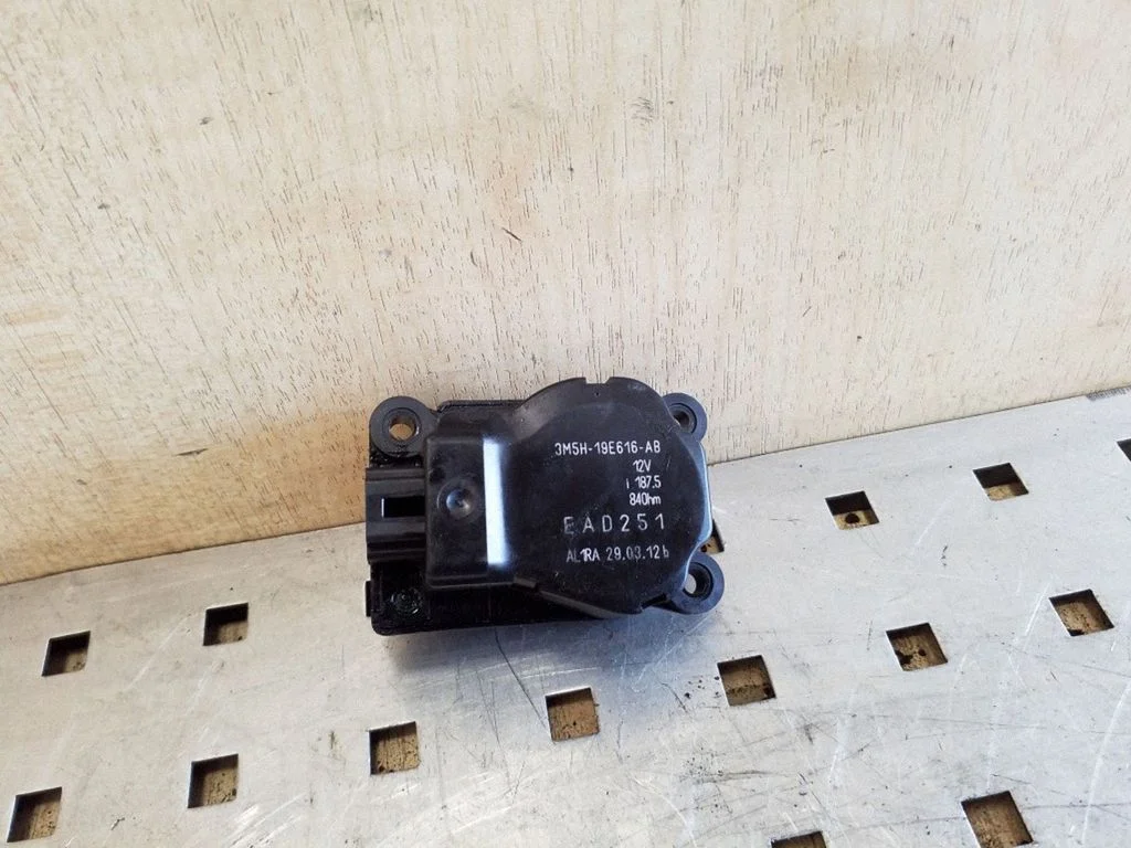 Air flap motor/actuator 3M5H19E616AB