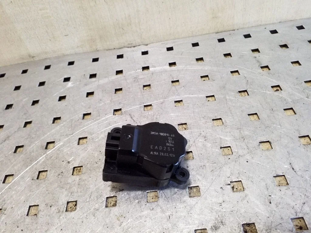 Air flap motor/actuator 3M5H19E616AB