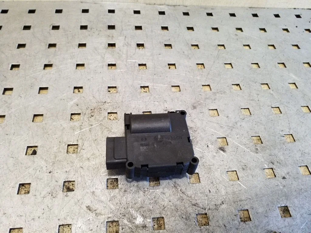 Air flap motor/actuator 0132801359